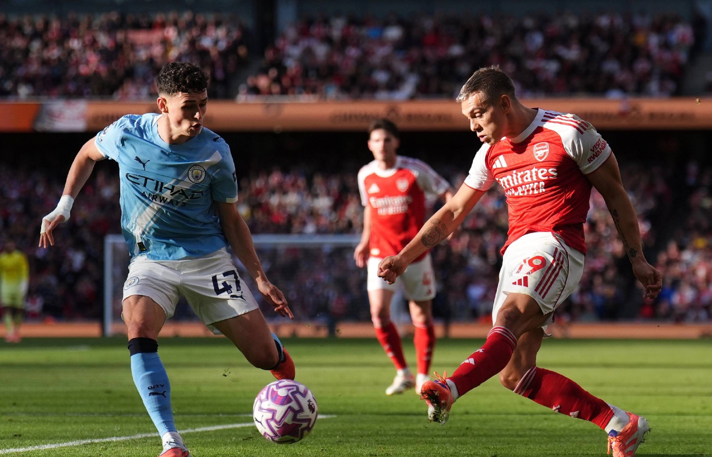 阿门：火箭擅长投三分的球员获得了很多优质机会，但就是不中