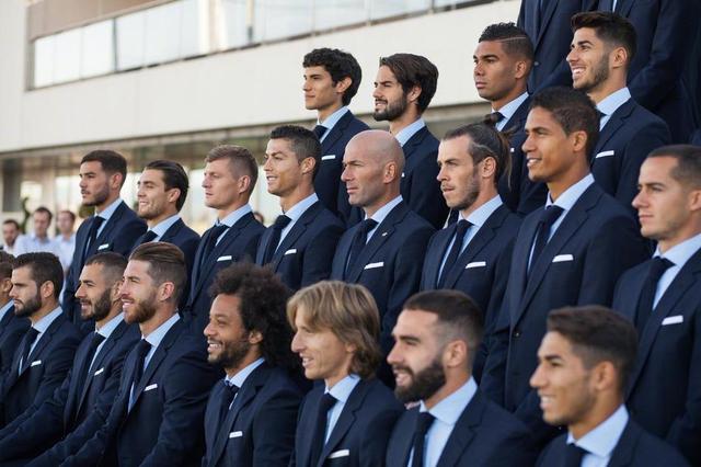 [图]刘若钒梅开二度 上海海港主场战胜云南玉昆