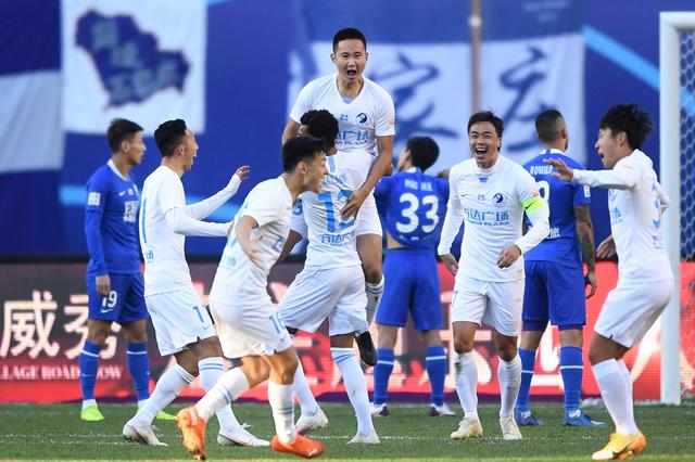 冰雪狂欢，豪礼拉满！《闪烁之光》冰雪嘉年华版本重磅上线！