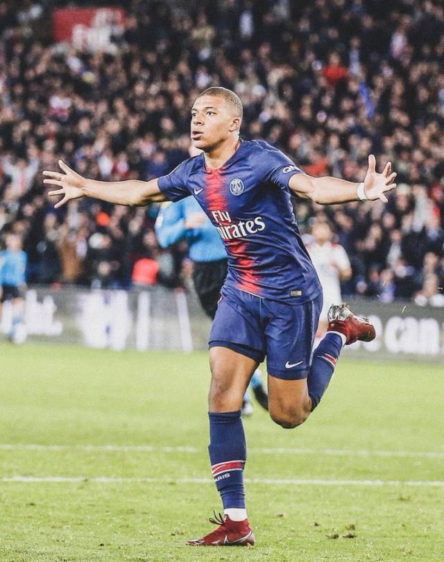 周一009法国杯：圣日耳曼争晋级